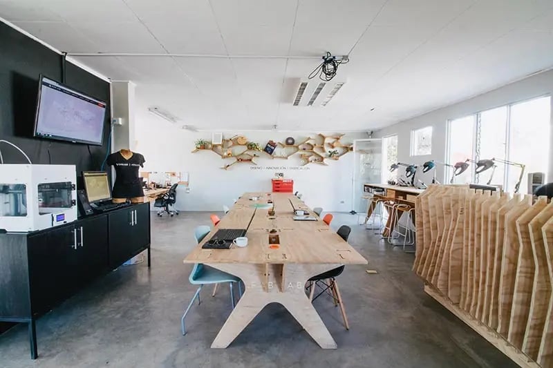 Ein Unterhaltungsraum der Universidad Veritas