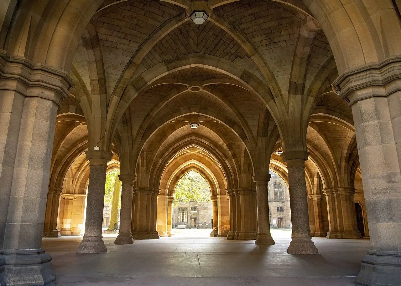 Charmantes altes Teil des Campus der University of Glasgow