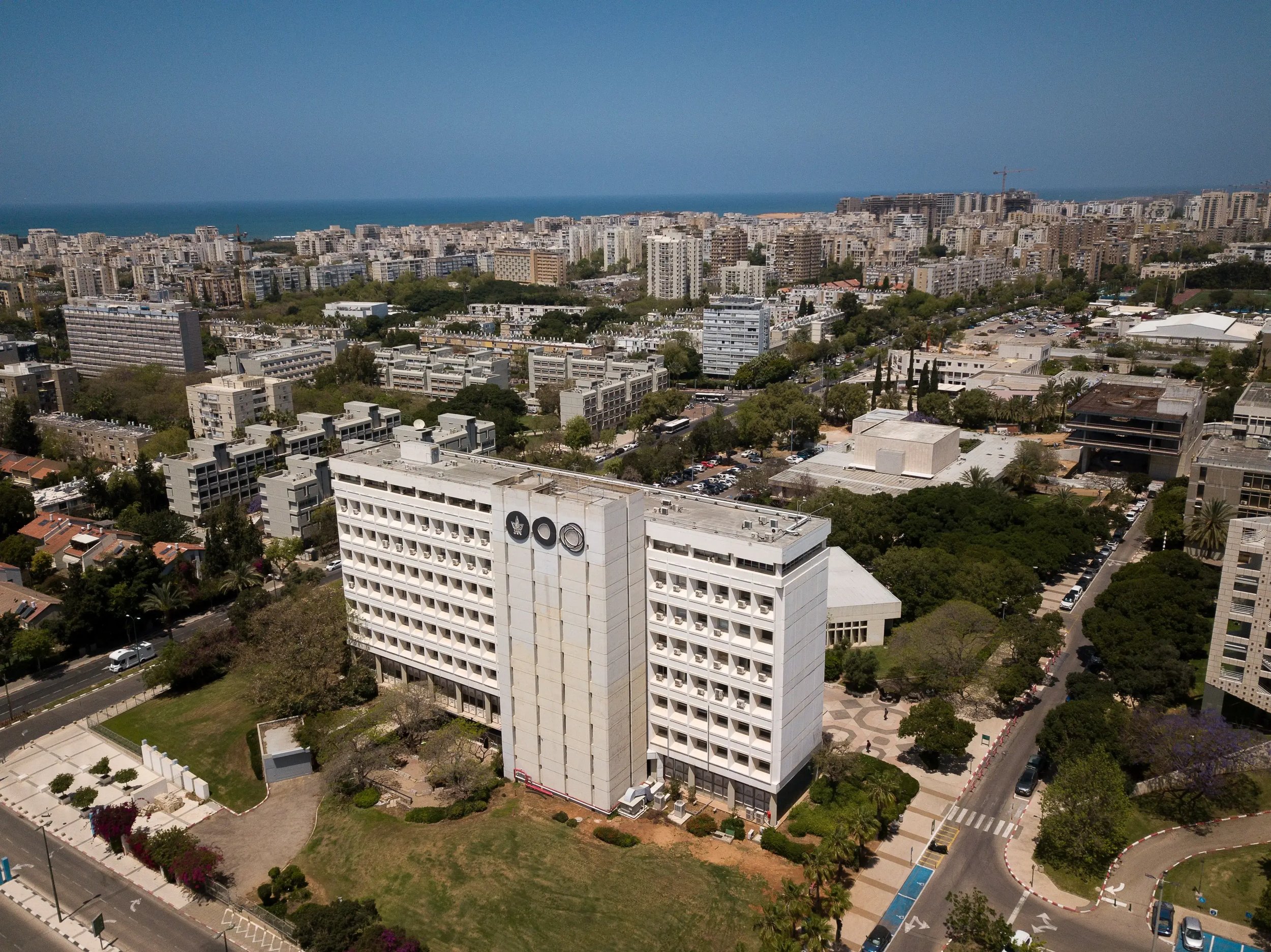 Vogelperspektive auf Israel und die Tel Aviv University.